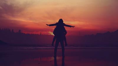 Couple sunset love silhouettes 4k wallpaper