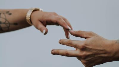 Hands touch tenderness 4k wallpaper