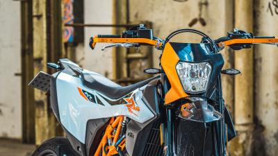 Ktm 690 smc ktm motorcycle image 4k wallpaper