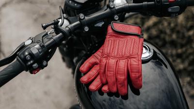 Motorcycle bike gloves 4k wallpaper