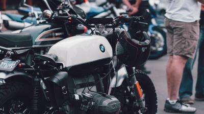 Motorcycle bike helmet 4k wallpaper