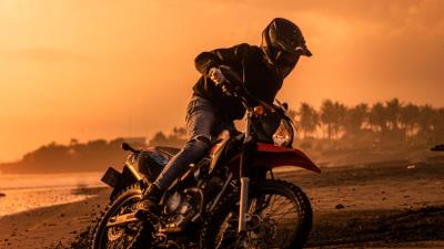 Motorcycle motorcyclist bike pic 4k wallpaper