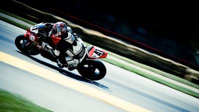 Motorcyclist motorsport movement 4k wallpaper