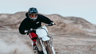 Motorcyclist racing motorcycling 4k wallpaper