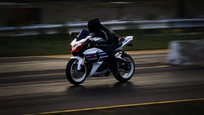 Motorcyclist speed movement 4k wallpaper