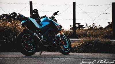 Yamaha motorcycle bike 4k wallpaper
