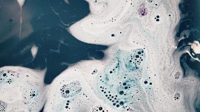 Liquid bubbles macro 4k wallpaper