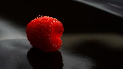 Raspberry berry ripe 4k wallpaper
