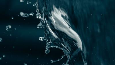 Water drops spray 4k wallpaper