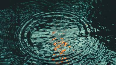 Water ripples circles 4k wallpaper