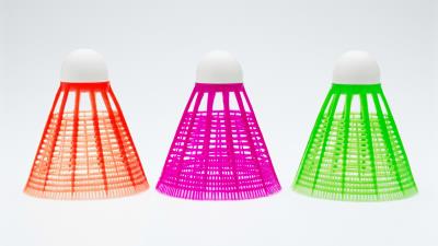 Badminton shuttlecock white backgroun 4k wallpaper