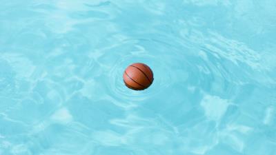 Basketball ball water 4k wallpaper