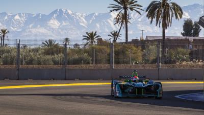 Formula 1 car track 4k wallpaper