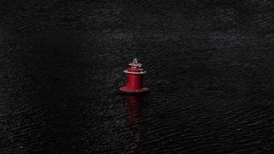 Lighthouse water waves 4k wallpaper