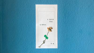 Love inscription flower 4k wallpaper