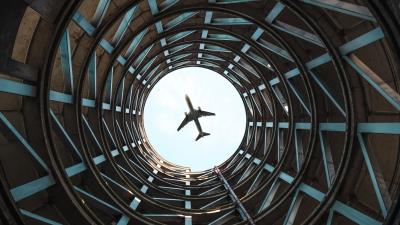 Plane bottom view flight 4k wallpaper