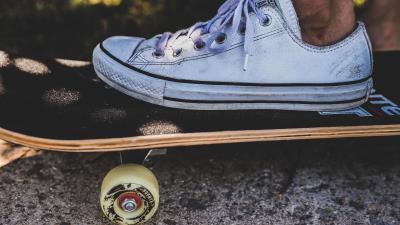 Skate wheel foot 4k wallpaper