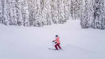 Skier snow winter 4k wallpaper