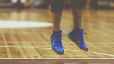 Sneakers legs sport jump 4k wallpaper