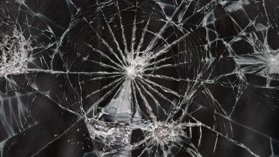 Glass cracks splinters broken 4k wallpaper