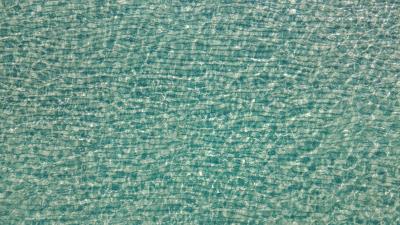 Water ripples glare 4k wallpaper