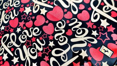 Love lettering hearts 4k wallpaper