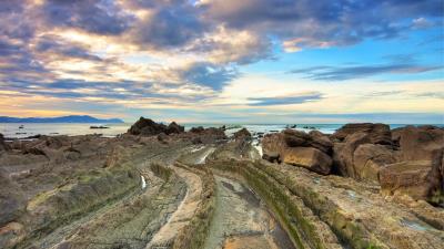 Turbidites spain rocks water rocks 4k wallpaper