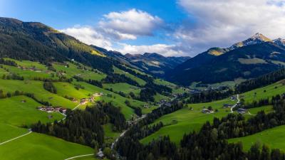 Valley trees mountains 4k wallpaper