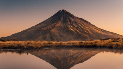 Volcano peak reflection 4k wallpaper