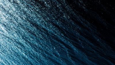 Water surface spray 4k wallpaper