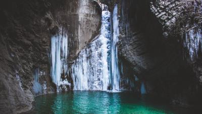 Waterfall lake mountain 4k wallpaper