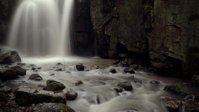 Waterfall stream stones 4k wallpaper