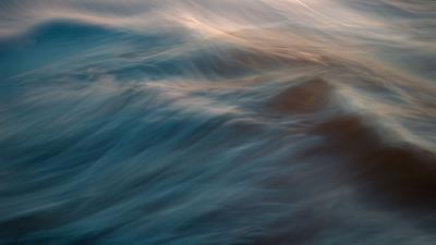 Waves blur long exposure 4k wallpaper