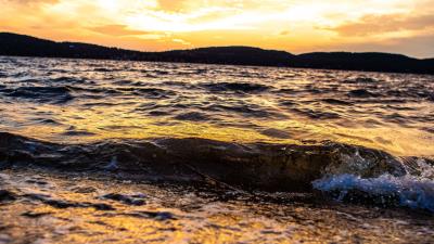 Waves shore sunset 4k wallpaper