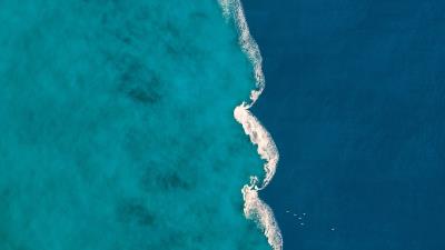 Aerial blue ocean image 4k wallpaper