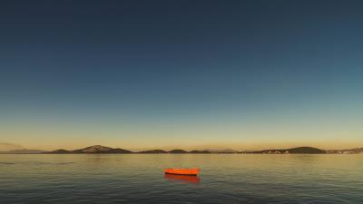 Boat bay horizon 4k wallpaper