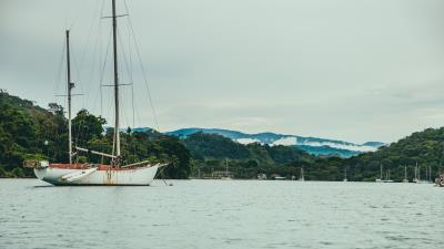 Boat river sea 4k wallpaper