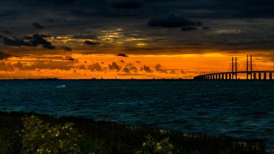 Bridge pond sunset clouds 4k wallpaper