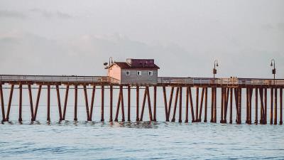 Building bridge water 4k wallpaper