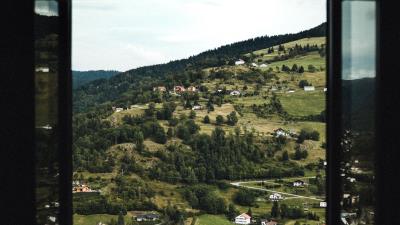 Buildings window slope 4k wallpaper