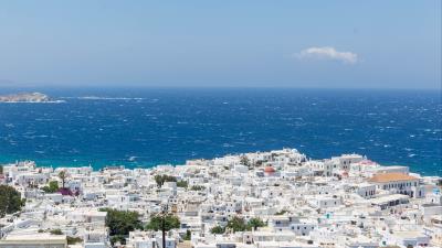 City buildings sea 4k wallpaper