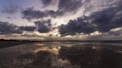 Coast horizon clouds 4k wallpaper
