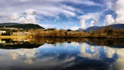 Coast land island reflection water wallpaper 4k wallpaper