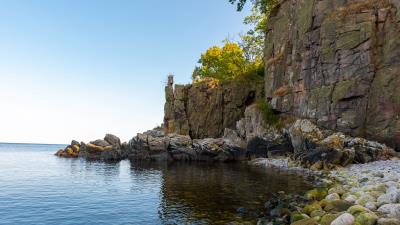 Coast stones pebbles 4k wallpaper