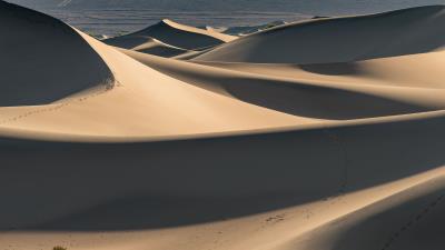 Desert sand dunes io 4k wallpaper
