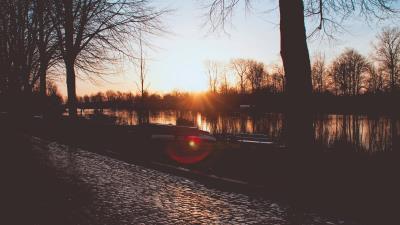 Embankment river sunset 4k wallpaper