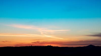 Hill silhouette dusk image 4k wallpaper