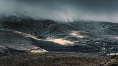 Holmy relef oblaka 4k wallpaper