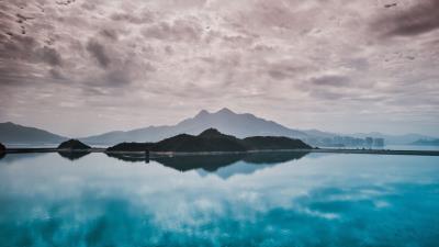 Island fog water 4k wallpaper