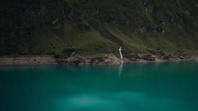 Lake coast slope 4k wallpaper